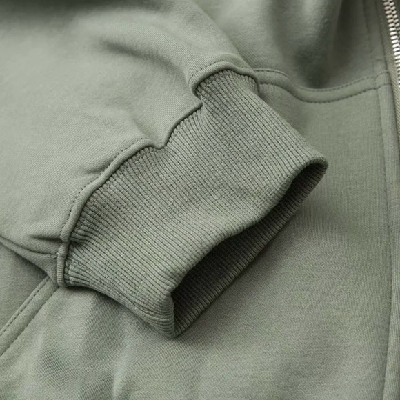 ｛Brandy❤️Melville｝Brand New Christy Hoodie/onesized fit, zip-up - Picture 8 of 10